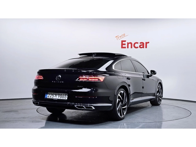 VW Arteon 2.0 TDI R-Line 4Motion - автомобили, коли, обяви за нови и употребявани 1