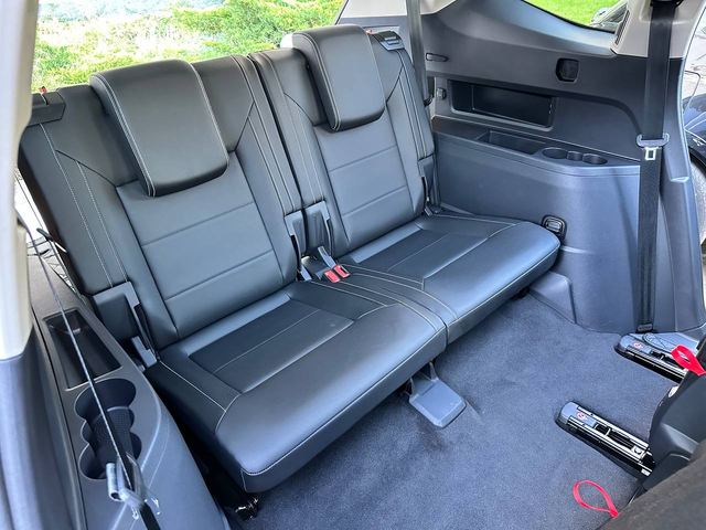 VW Atlas 2.0L 4Motion, R-Line - автомобили, коли, обяви за нови и употребявани 5