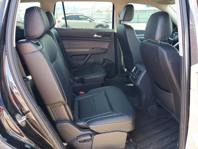 VW Atlas 3.6L 6 All Wheel Drive - автомобили, коли, обяви за нови и употребявани 10