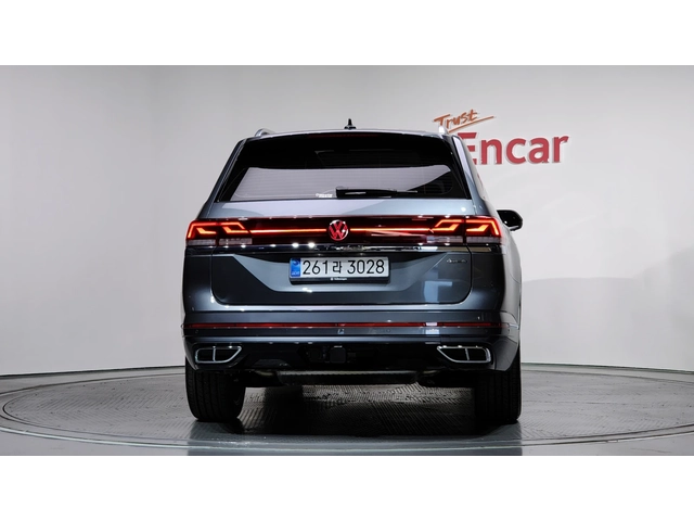 VW Atlas R-LINE| HUD| 360| ПОДГРЕВ| ОБДУХВАНЕ - автомобили, коли, обяви за нови и употребявани 3