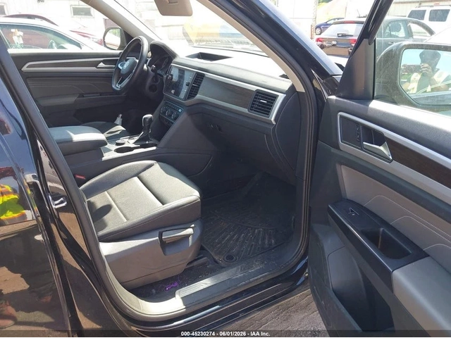 VW Atlas * ПАНО* KEYLESS* Camera* ПОДГРЕВ* - автомобили, коли, обяви за нови и употребявани 8