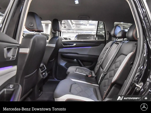 VW Atlas Safety Certified | Wild Peak Edition | Carplay | All Wheel Drive - автомобили, коли, обяви за нови и употребявани 16