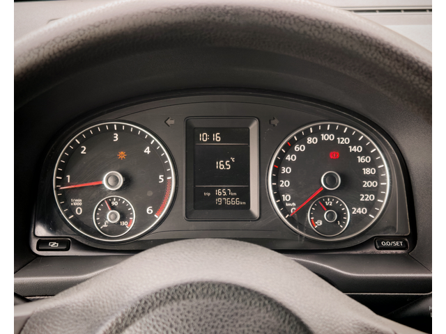 VW Caddy 1.6TDI EURO 5 - автомобили, коли, обяви за нови и употребявани 9