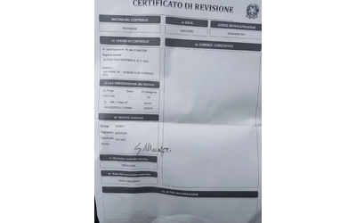 VW Caddy MAXI 2, 0TDI 102ps - автомобили, коли, обяви за нови и употребявани 15