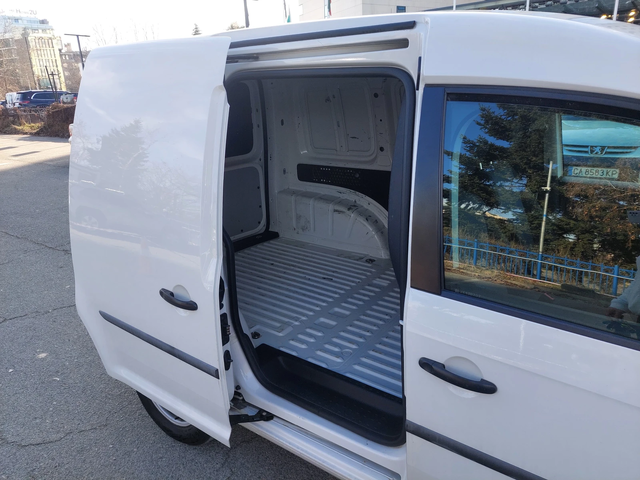 VW Caddy 2, 0TDI 102ps 92000km!!! - автомобили, коли, обяви за нови и употребявани 6