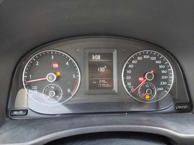 VW Caddy 1,6TDI 75ps 5MECTA - автомобили, коли, обяви за нови и употребявани 7