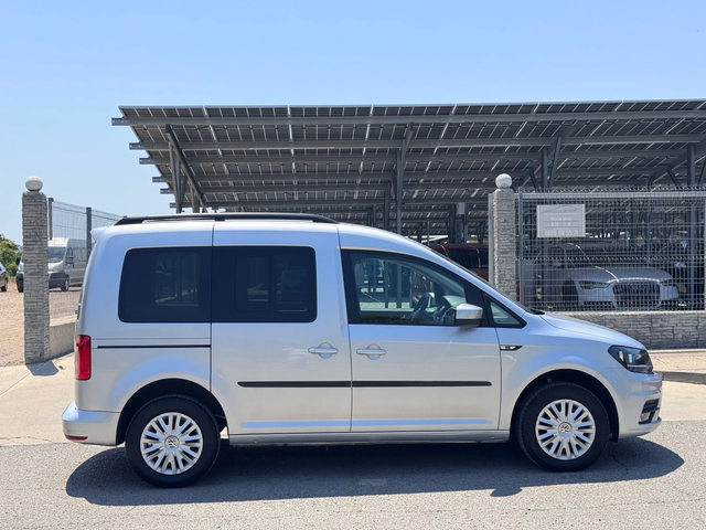 VW Caddy 2.0TDI 102кс DSG * 103хил.км* ПЕРФЕКТЕН* - автомобили, коли, обяви за нови и употребявани 5