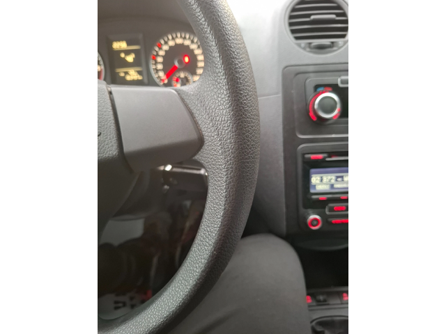 VW Caddy 1.6TDI - автомобили, коли, обяви за нови и употребявани 10