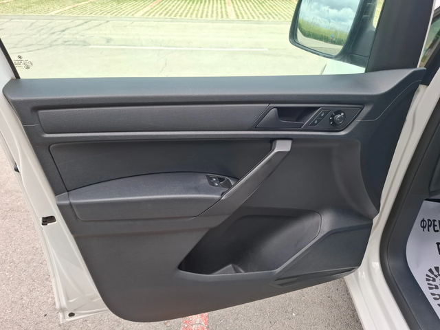 VW Caddy 2.0tdi Face Lift MAXI - автомобили, коли, обяви за нови и употребявани 6