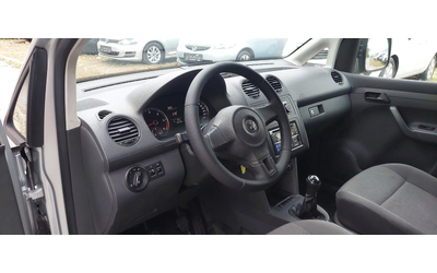 VW Caddy 1.6 TDI   клима - автомобили, коли, обяви за нови и употребявани 10