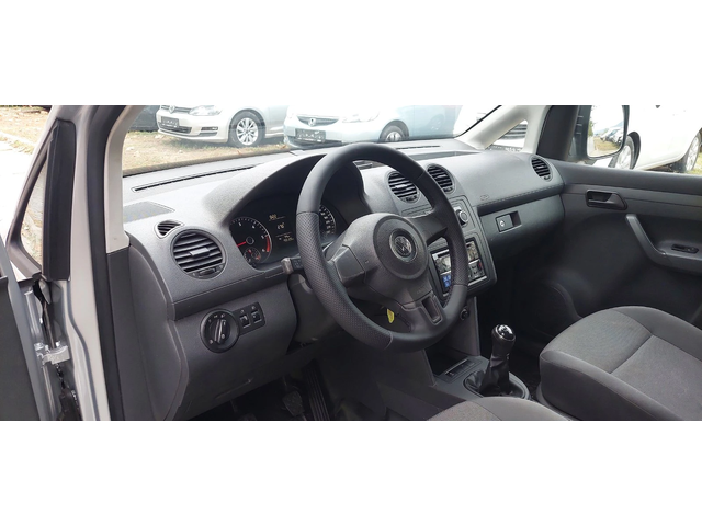 VW Caddy 1.6 TDI   клима - автомобили, коли, обяви за нови и употребявани 10