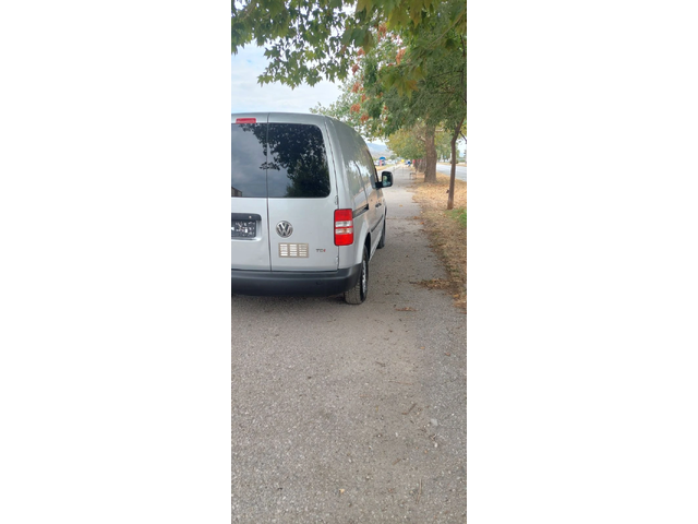 VW Caddy 1.6 TDI   клима - автомобили, коли, обяви за нови и употребявани 5