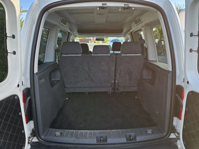 VW Caddy 1.6TDI-102кс= КЛИМАТИК= ПЪТНИЧЕСКИ - автомобили, коли, обяви за нови и употребявани 9