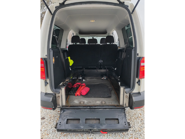VW Caddy 2.0, 150к.с. Инвалиден - автомобили, коли, обяви за нови и употребявани 7