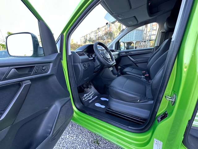 VW Caddy 2.0TDI КАТО НОВ! EURO6 - автомобили, коли, обяви за нови и употребявани 6