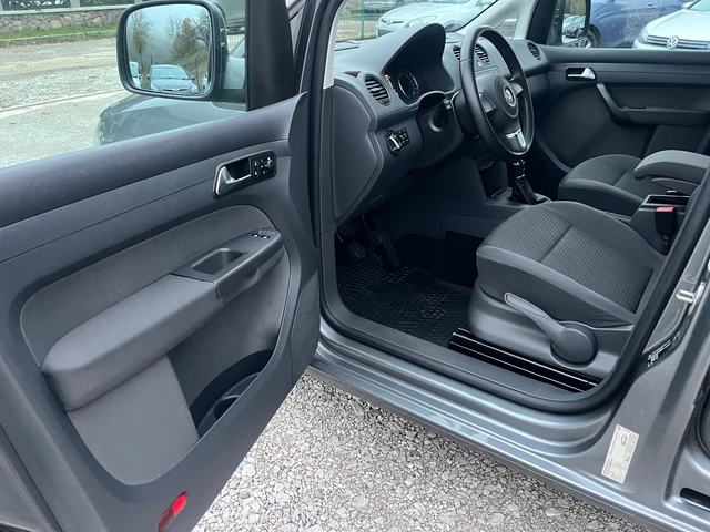 VW Caddy 2.0i ecofuel - автомобили, коли, обяви за нови и употребявани 8