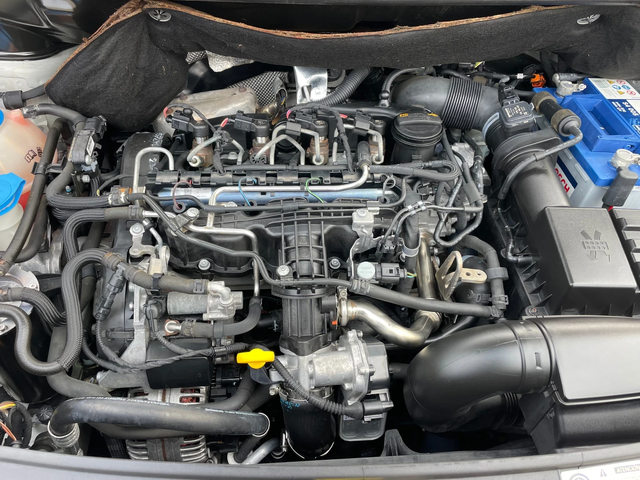 VW Caddy 1.6TDI-102-AVTOMAT-ITALIA - автомобили, коли, обяви за нови и употребявани 13