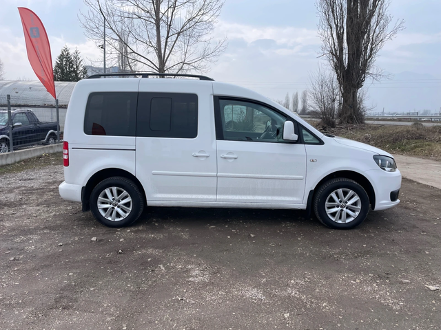 VW Caddy 1.6TDI-102-AVTOMAT-ITALIA - автомобили, коли, обяви за нови и употребявани 3