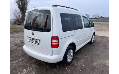 VW Caddy 1.6TDI-102-AVTOMAT-ITALIA - автомобили, коли, обяви за нови и употребявани 8