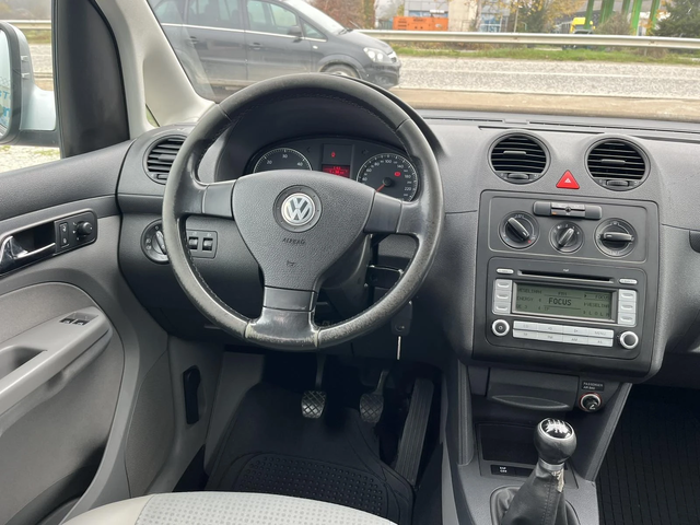 VW Caddy 1.9TDI 105кс. КЛИМАТИК EURO 4 ПАРКТРОНИК - автомобили, коли, обяви за нови и употребявани 11