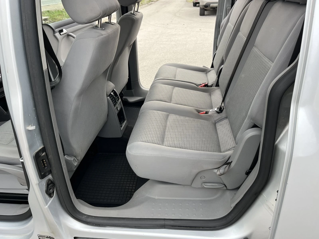 VW Caddy 1.9TDI 105кс. КЛИМАТИК EURO 4 ПАРКТРОНИК - автомобили, коли, обяви за нови и употребявани 8