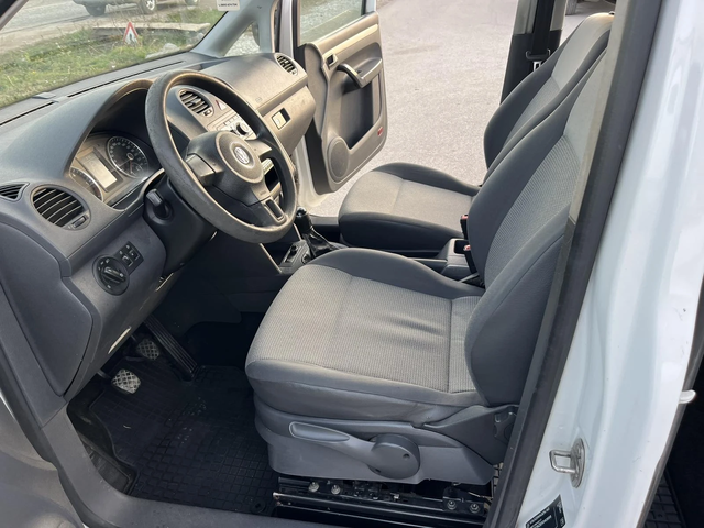 VW Caddy MAXI 1.6TDI 102кс EURO 5B КЛИМАТИК - автомобили, коли, обяви за нови и употребявани 7