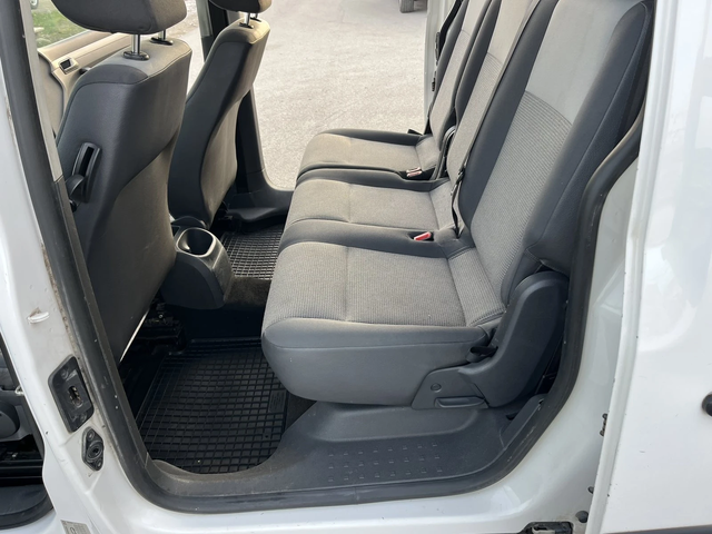 VW Caddy MAXI 1.6TDI 102кс EURO 5B КЛИМАТИК - автомобили, коли, обяви за нови и употребявани 8