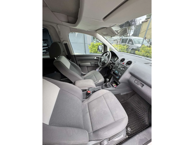 VW Caddy MAXI - автомобили, коли, обяви за нови и употребявани 8