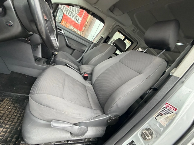 VW Caddy Maxi* 7места* Регистриран - автомобили, коли, обяви за нови и употребявани 12