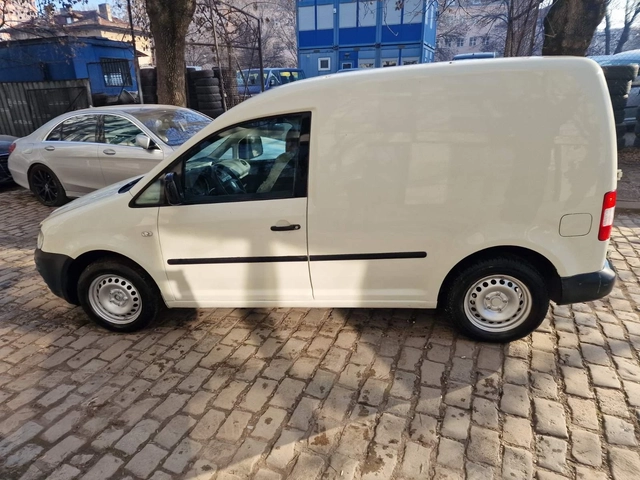 VW Caddy 1.9TDi - автомобили, коли, обяви за нови и употребявани 5