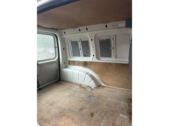 VW Caddy 2, 0 - автомобили, коли, обяви за нови и употребявани 1