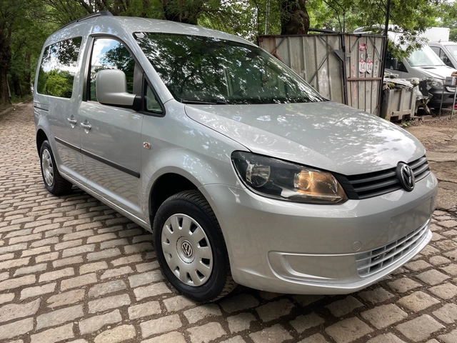 VW Caddy 1.6TDI EURO5 - автомобили, коли, обяви за нови и употребявани 0