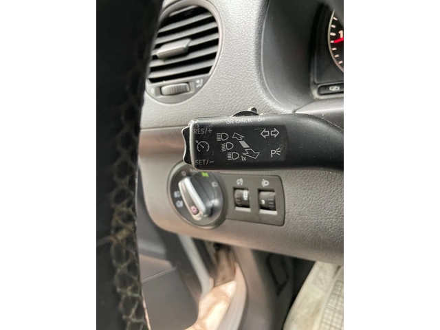 VW Caddy 1.6TDI EURO5 - автомобили, коли, обяви за нови и употребявани 10
