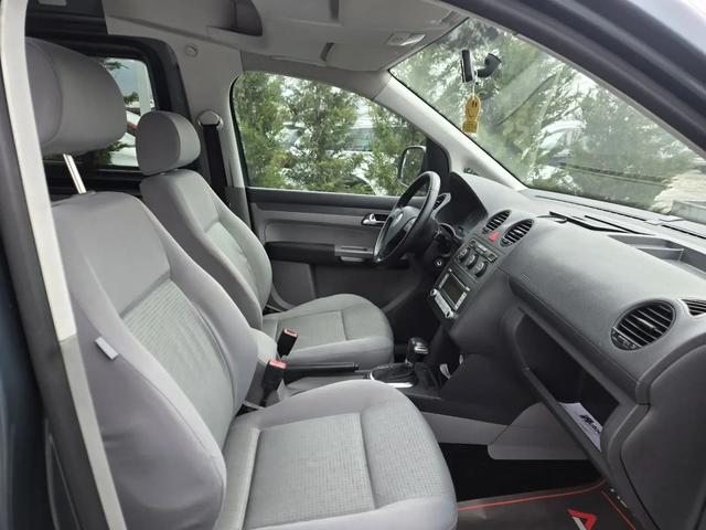 VW Caddy 1.9ТDI-105кс= АВТОМАТ= КЛИМАТИК= АВТОПИЛОТ - автомобили, коли, обяви за нови и употребявани 13