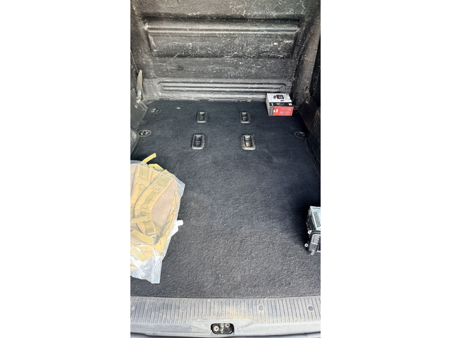 VW Caravelle, 2017 г., 114000 км, 150 к.с. - автомобили, коли, обяви за нови и употребявани 12