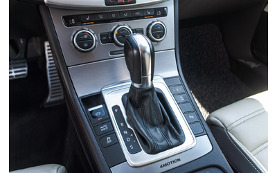 VW CC 2.0TDI-4-MOT-HIGHLINE-FULL-HEAD UP-PANO-ГАРАНЦИЯ! - автомобили, коли, обяви за нови и употребявани 7