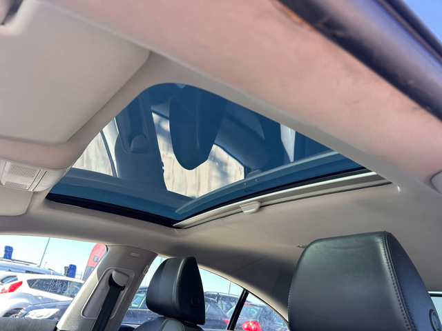 VW CC 3.6i 4MOTION AVTOMAT/PANORAMA/NAVI/KOJA EURO 4 - автомобили, коли, обяви за нови и употребявани 10