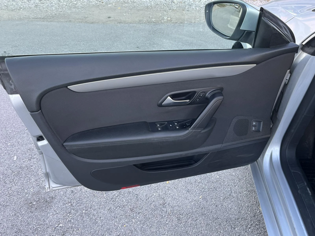 VW CC 2.0TDI 140к COMMON RAIL 6 СКОРОСТИ ВНОС ИТАЛИЯ - автомобили, коли, обяви за нови и употребявани 6