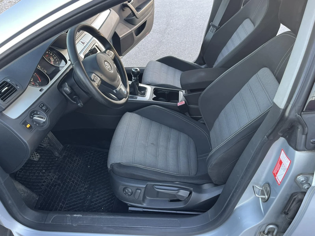 VW CC 2.0TDI 140к COMMON RAIL 6 СКОРОСТИ ВНОС ИТАЛИЯ - автомобили, коли, обяви за нови и употребявани 7