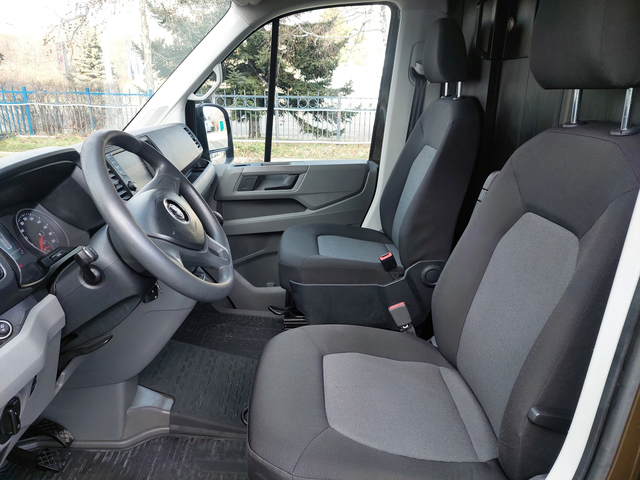 VW Crafter 2, 0TDI 140ps - автомобили, коли, обяви за нови и употребявани 5