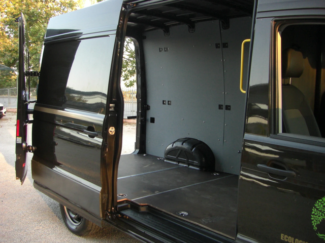 VW Crafter 2.0TDI 6ck.NAVI KAMERA DISTANS EURO 6B - автомобили, коли, обяви за нови и употребявани 14