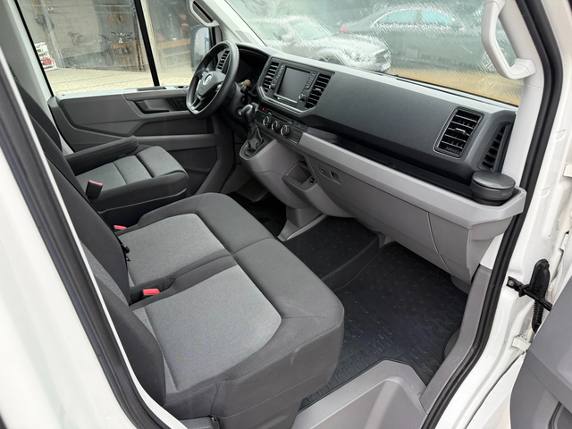 VW Crafter 2.0TDI до 3.5т. 4.50м. Клима Euro 6 - автомобили, коли, обяви за нови и употребявани 11