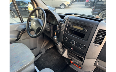 VW Crafter 2.5TDI 3.5т. Клима L2H2 - автомобили, коли, обяви за нови и употребявани 7
