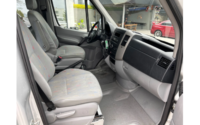 VW Crafter 2.5TDI 5-местен Клима - автомобили, коли, обяви за нови и употребявани 6