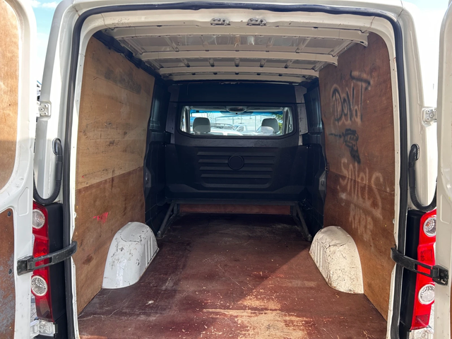 VW Crafter 2.5TDI L2H1 Клима 6-местен - автомобили, коли, обяви за нови и употребявани 13