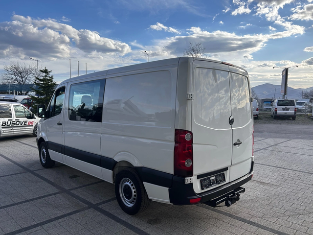 VW Crafter 2.5TDI L2H1 Клима 6-местен - автомобили, коли, обяви за нови и употребявани 3