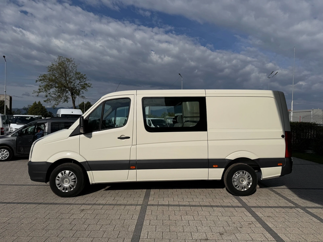 VW Crafter 2.5TDI 6-местен Клима Euro 5 - автомобили, коли, обяви за нови и употребявани 2