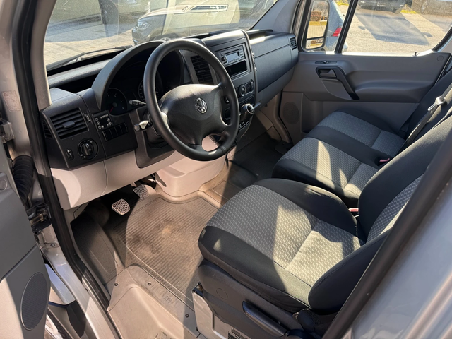 VW Crafter 2.0TDI Хладилен Клима L2H2 - автомобили, коли, обяви за нови и употребявани 8