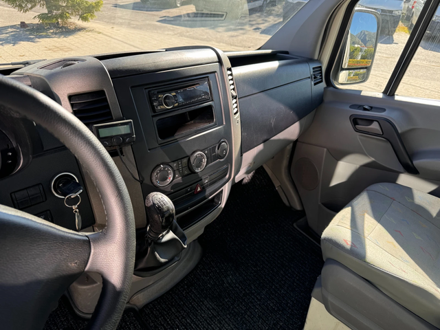 VW Crafter 2.5TDI 6-местен Клима - автомобили, коли, обяви за нови и употребявани 12