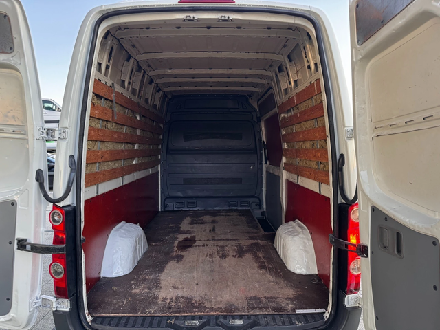 VW Crafter 2.5TDI Климатроник L2H2 - автомобили, коли, обяви за нови и употребявани 10